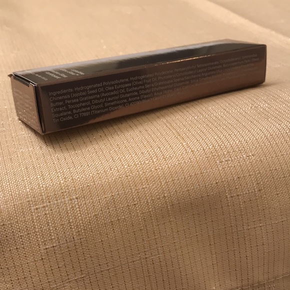 Becca Liptuative Glow Gloss ✨ - Picture 9 of 9